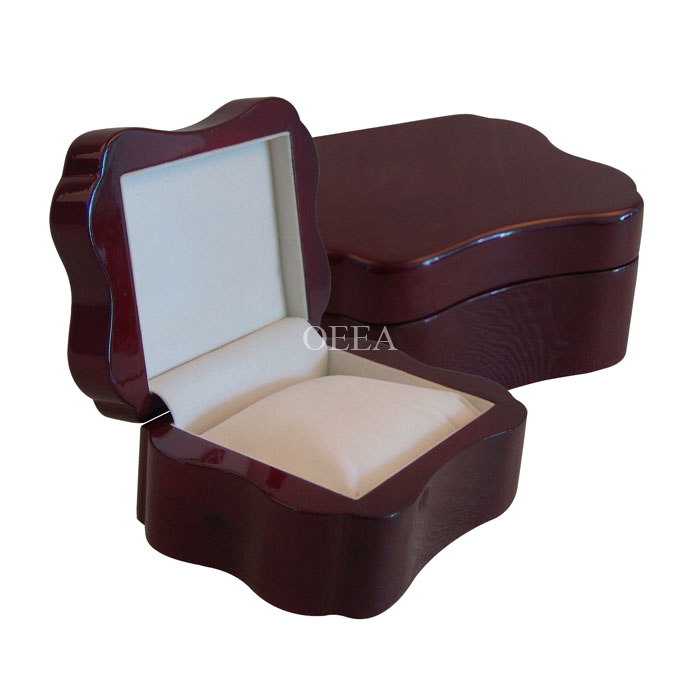 OEEA wooden watch box