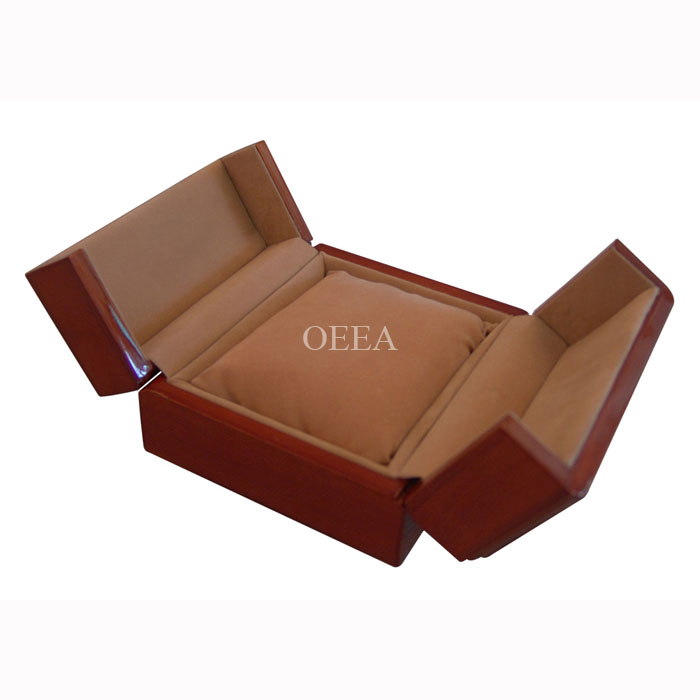 OEEA wooden watch box